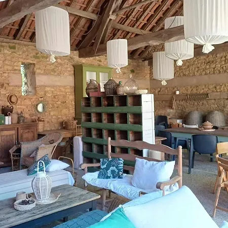 Holiday home La Jolie Vie Le Buisson-de-Cadouin